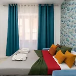 Jhonny's Near Vatican 3 Bedroom's Διαμέρισμα *