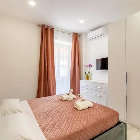 Jhonny's Near Vatican 3 Bedroom's Appartement *