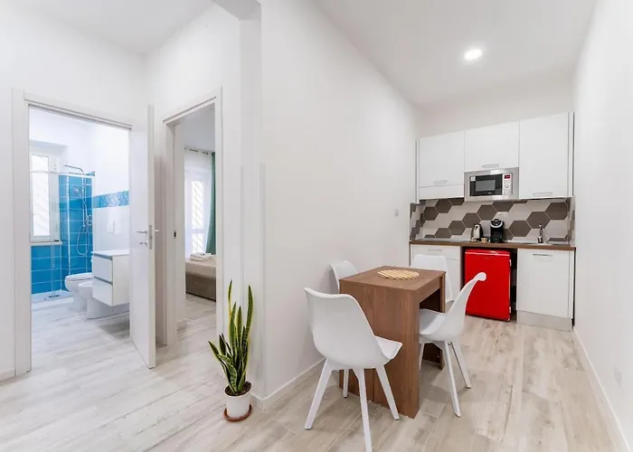 Jhonny's Near Vatican 3 Bedroom's Lejlighed